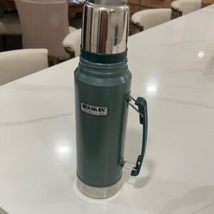 Stanley Classic Green Thermos